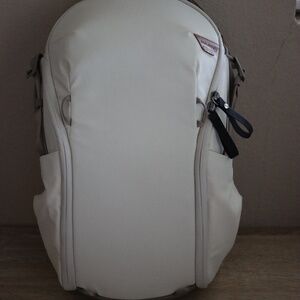 Peak Design Everyday ZIP 15L in Bone